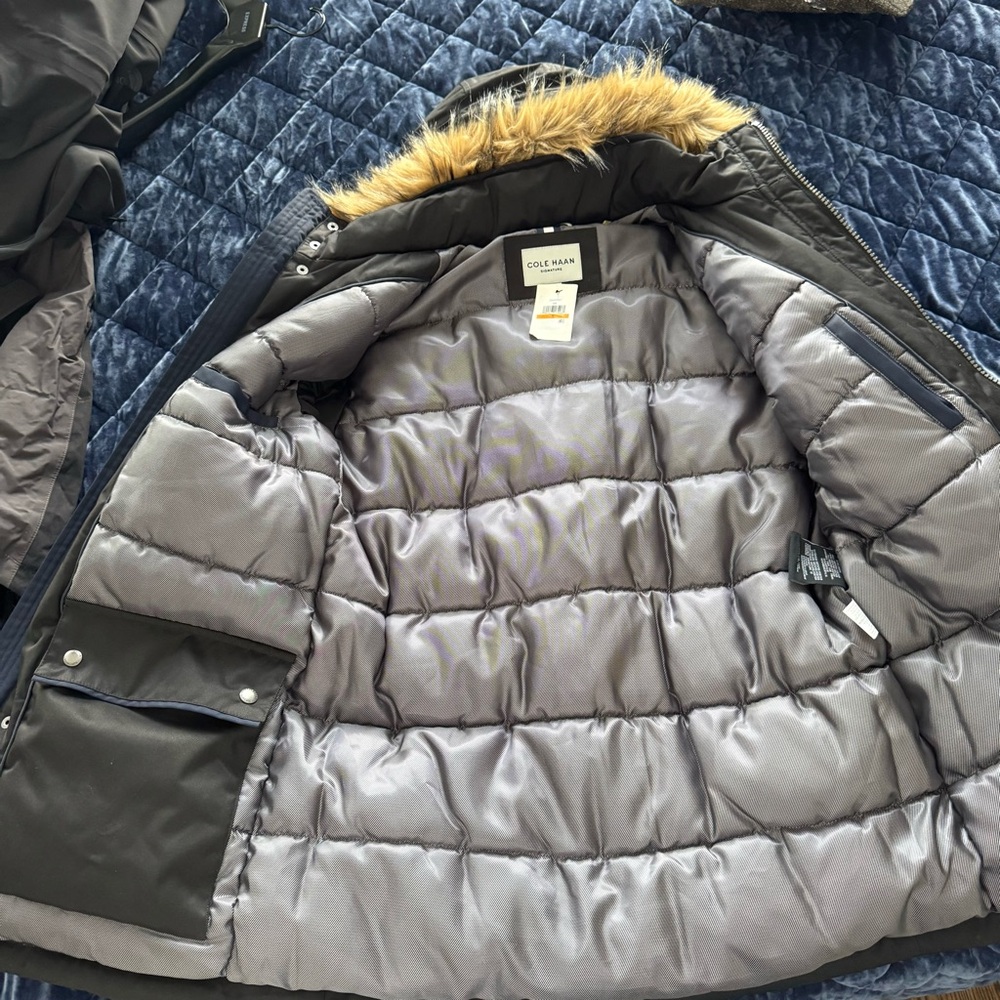Cole Haan Men’s SMALL Black Jacket with Faux Fur Hood - Picture 6 of 9